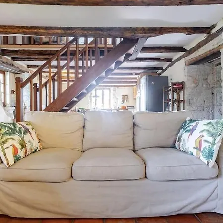 Feriehus Charming - Parking, Fireplace, Baby Bed *