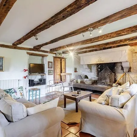 Charming - Parking, Fireplace, Baby Bed Feriehus *
