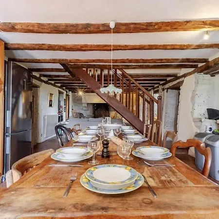 Charming - Parking, Fireplace, Baby Bed Vakantiehuis Esclauzels